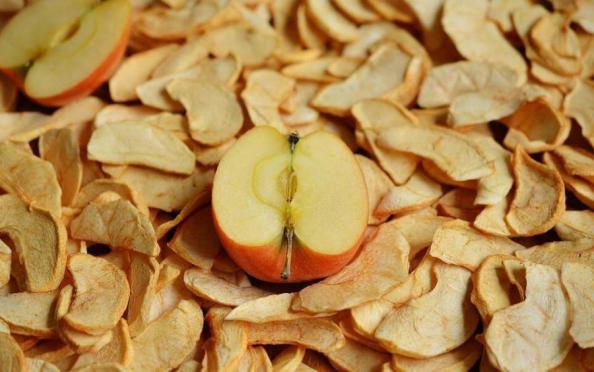 What fruits do winter dried fruits contain?